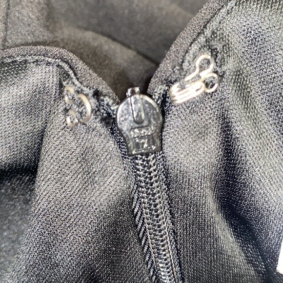 BUPT MADE WITH LOVE DRESS - Picture 6 of 7